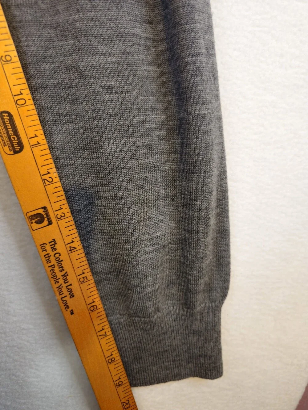 Banana Republic Men's Gray Argyle Zip Cardigan Sweater  100%  Wool‎ Size M